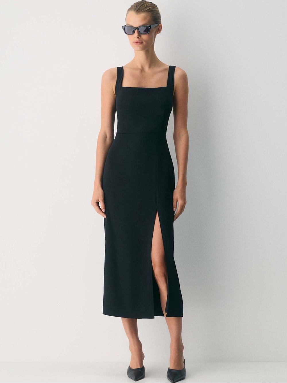 Aritzia Babaton 90s Slit Midi Dress